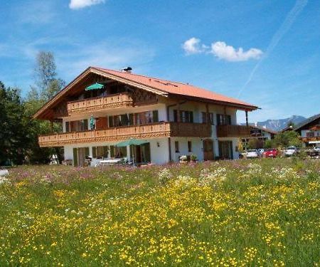 Gaestehaus Bernhard Krün Buitenkant foto